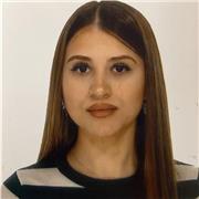 Me defino como una persona versátil, quiero dar clases a personas que necesiten reforzar sus conocimientos y técnicas de estuduo